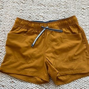 REI shorts size 10-12